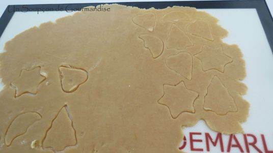 petits-gateaux-de-noel-aux-amandes-12