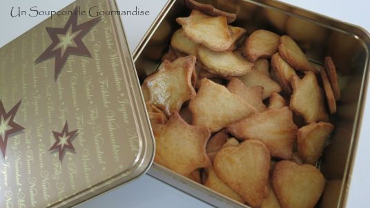 petits-gateaux-de-noel-aux-amandes-17